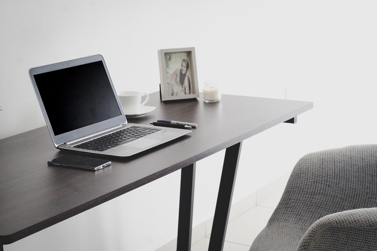 How to Start Working Remotely for Great Companies in 2025